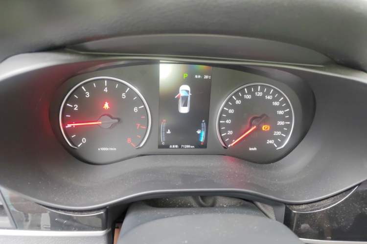 Used BYD Song MAX 2017 1.5T Automatic Smart Connect Prestige 7-Seater Instrument Cluster