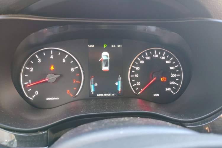 Used BYD Song MAX 2017 1.5T Automatic Smart Connect Prestige 7-Seater Instrument Cluster