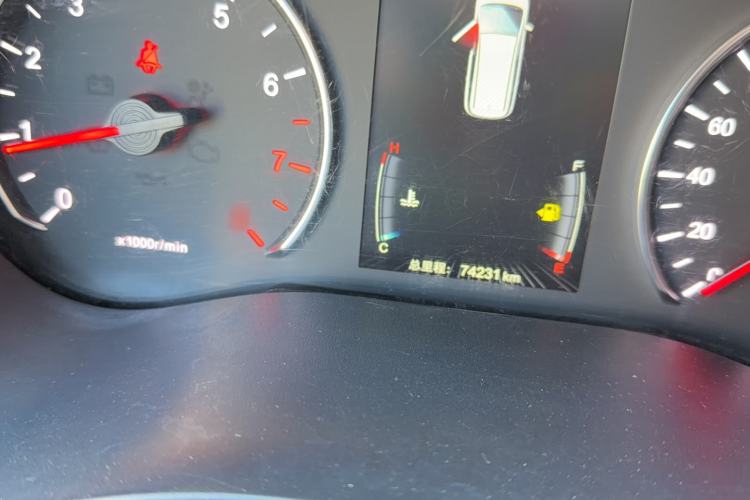 Used BYD Song MAX 2017 1.5T Manual Smart Connect Luxury 7-Seater Instrument Cluster