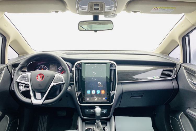 Used BYD Song MAX 2017 1.5T Automatic Smart Connect Elite 7-Seater Interior 1