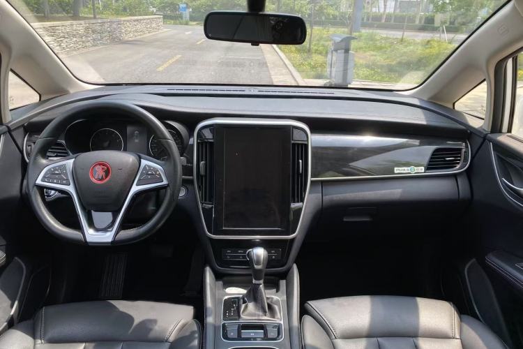 Used BYD Song MAX 2017 1.5T Automatic Smart Connect Elite 7-Seater Interior 1