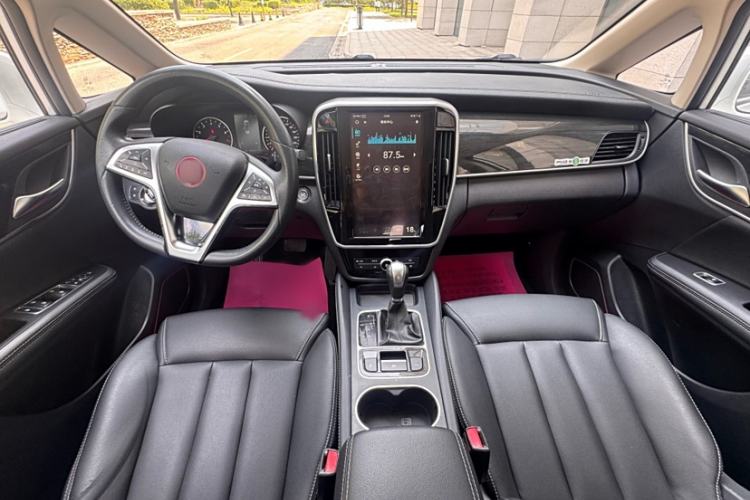 Used BYD Song MAX 2017 1.5T Automatic Smart Connect Prestige 7-Seater Interior 1
