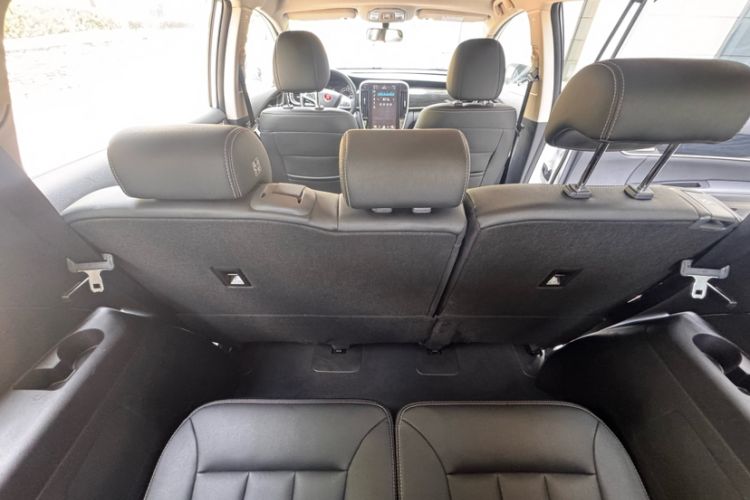 Used BYD Song MAX 2017 1.5T Automatic Smart Connect Prestige 7-Seater Interior 12