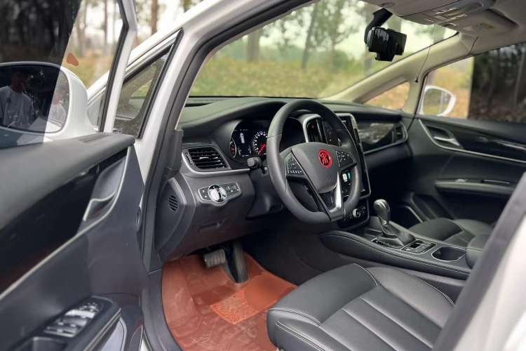 Used BYD Song MAX 2017 1.5T Automatic Smart Connect Luxury 7-Seater Interior 2