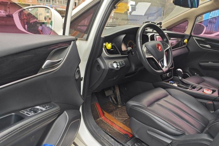 Used BYD Song MAX 2017 1.5T Automatic Smart Connect Luxury 7-Seater Interior 3