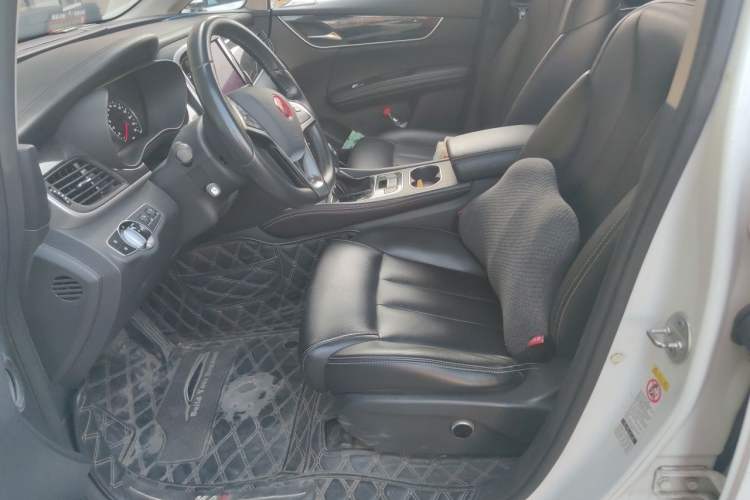 Used BYD Song MAX 2017 1.5T Automatic Smart Connect Prestige 7-Seater Interior 3