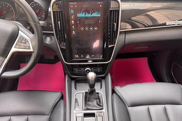 Used BYD Song MAX 2017 1.5T Automatic Smart Connect Prestige 7-Seater Interior 3