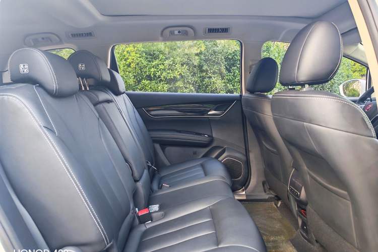 Used BYD Song MAX 2017 1.5T Automatic Smart Connect Prestige 7-Seater Interior 4