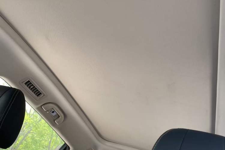 Used BYD Song MAX 2017 1.5T Automatic Smart Connect Elite 7-Seater Interior 4