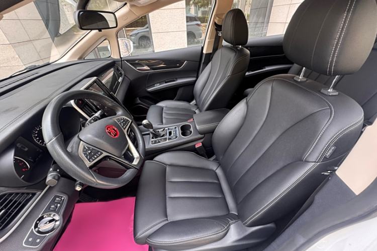 Used BYD Song MAX 2017 1.5T Automatic Smart Connect Prestige 7-Seater Interior 4