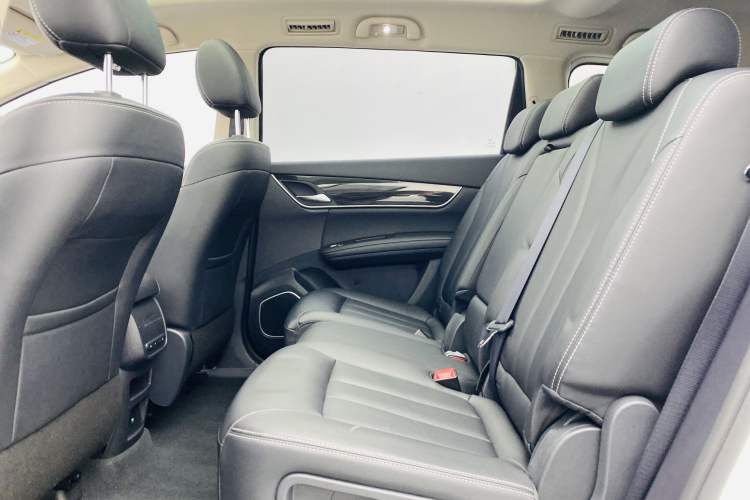 Used BYD Song MAX 2017 1.5T Automatic Smart Connect Elite 7-Seater Interior 6