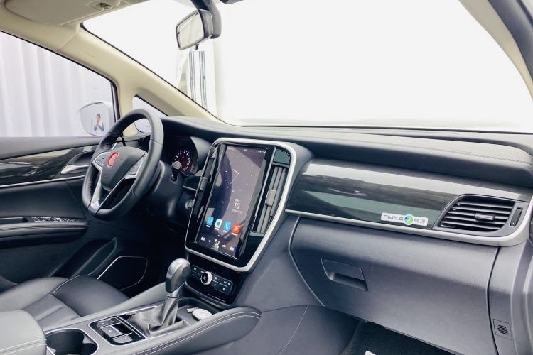 Used BYD Song MAX 2017 1.5T Automatic Smart Connect Elite 7-Seater Interior 8