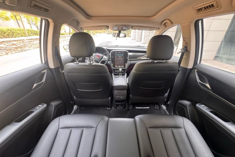 Used BYD Song MAX 2017 1.5T Automatic Smart Connect Prestige 7-Seater Interior 9