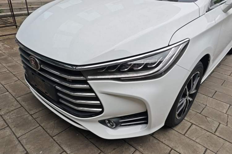 Used BYD Song MAX 2017 1.5T Automatic Smart Connect Luxury 7-Seater Left Front Headlight