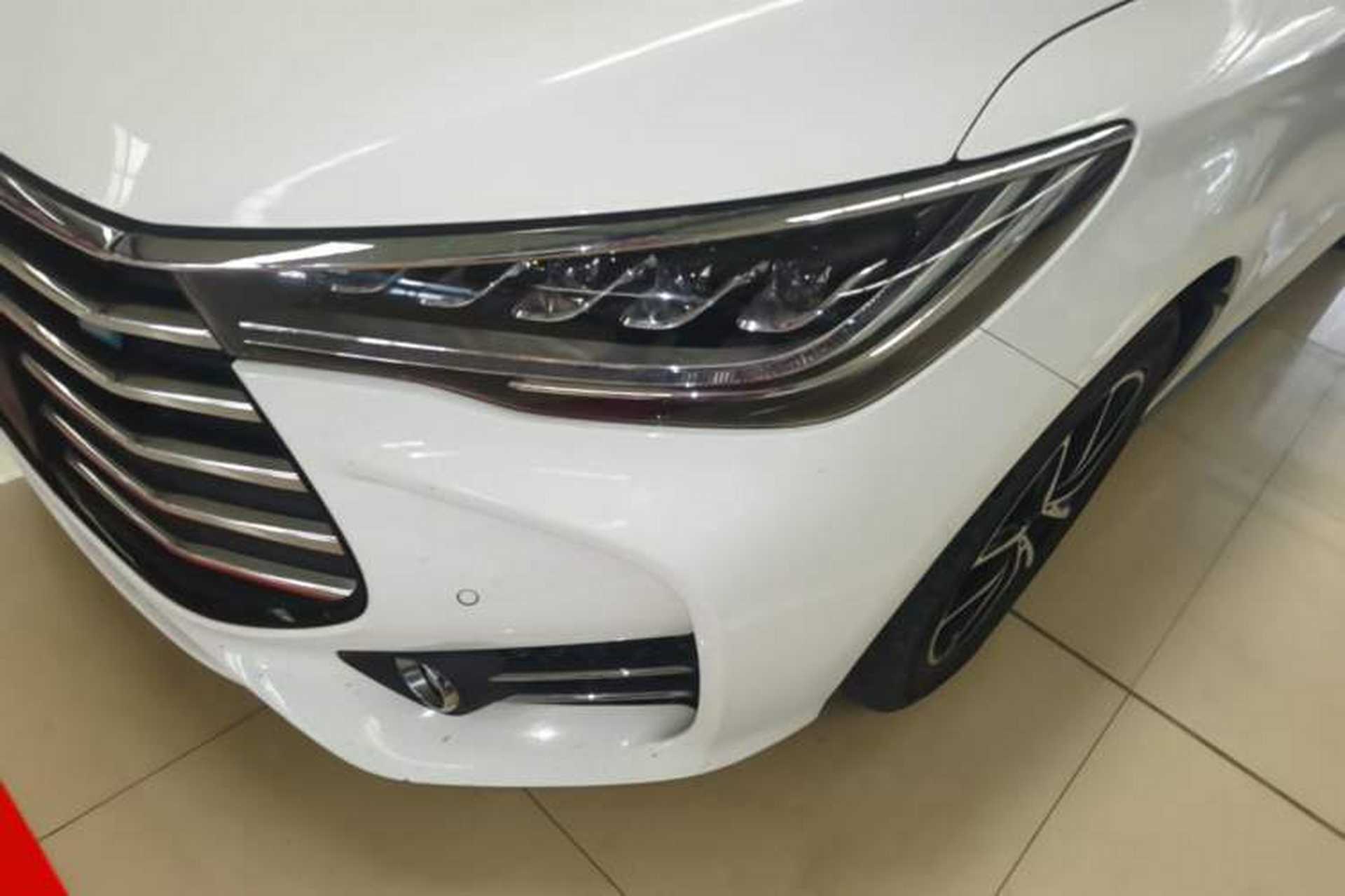 Used BYD Song MAX 2017 1.5T Automatic Smart Connect Prestige 7-Seater Left Front Headlight