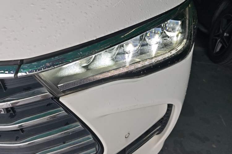 Used BYD Song MAX 2017 1.5T Automatic Smart Connect Prestige 7-Seater Left Front Headlight