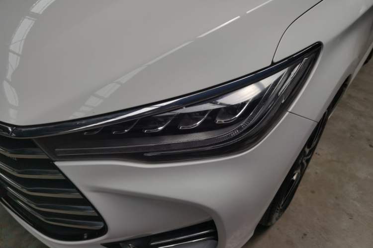 Used BYD Song MAX 2017 1.5T Automatic Smart Connect Luxury 7-Seater Left Front Headlight