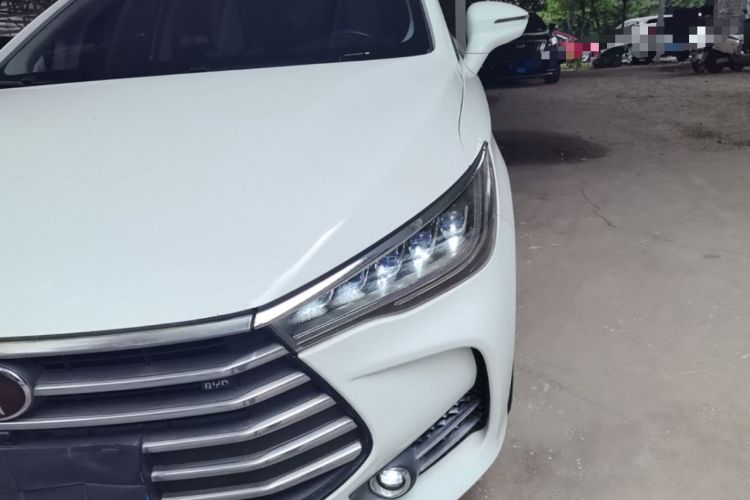 Used BYD Song MAX 2017 1.5T Automatic Smart Connect Elite 7-Seater Left Front Headlight
