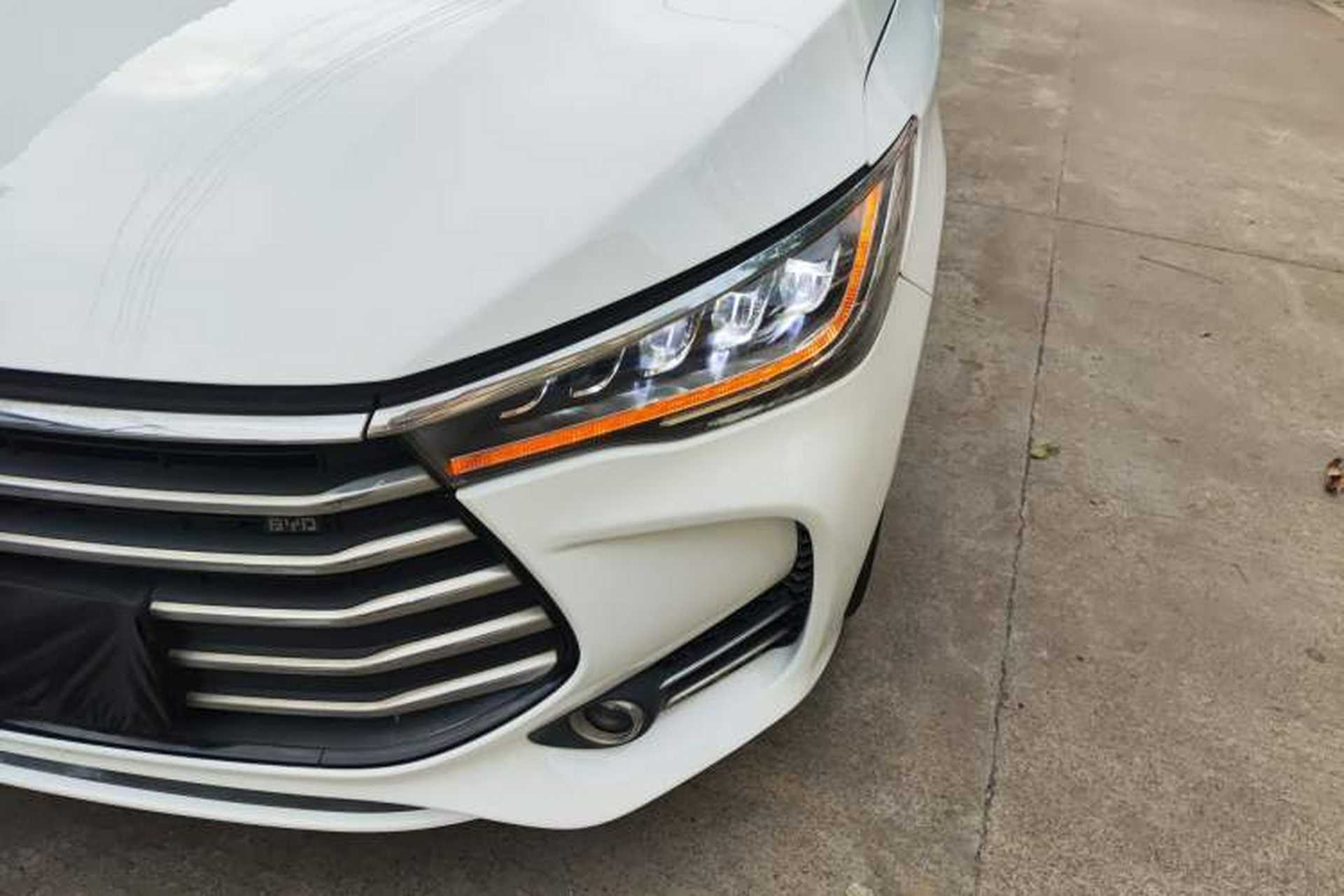 Used BYD Song MAX 2017 1.5T Manual Smart Connect Luxury 7-Seater Left Front Headlight