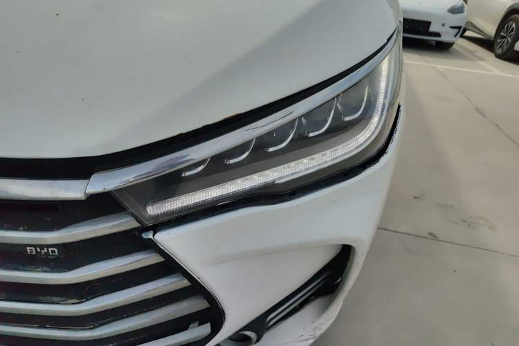 Used BYD Song MAX 2017 1.5T Automatic Smart Connect Elite 7-Seater Left Front Headlight