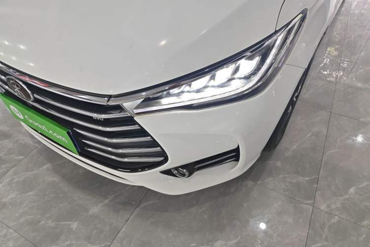Used BYD Song MAX 2017 1.5T Automatic Smart Connect Elite 7-Seater Left Front Headlight