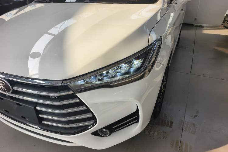 Used BYD Song MAX 2017 1.5T Automatic Smart Connect Elite 7-Seater Left Front Headlight