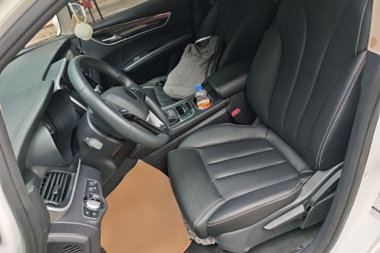 Used BYD Song MAX 2017 1.5T Automatic Smart Connect Luxury 7-Seater Left Front Seat