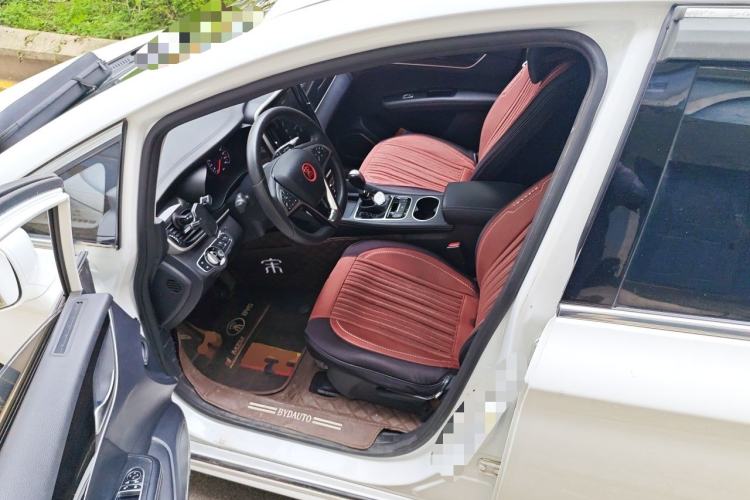 Used BYD Song MAX 2017 1.5T Automatic Smart Connect Luxury 7-Seater Left Front Seat