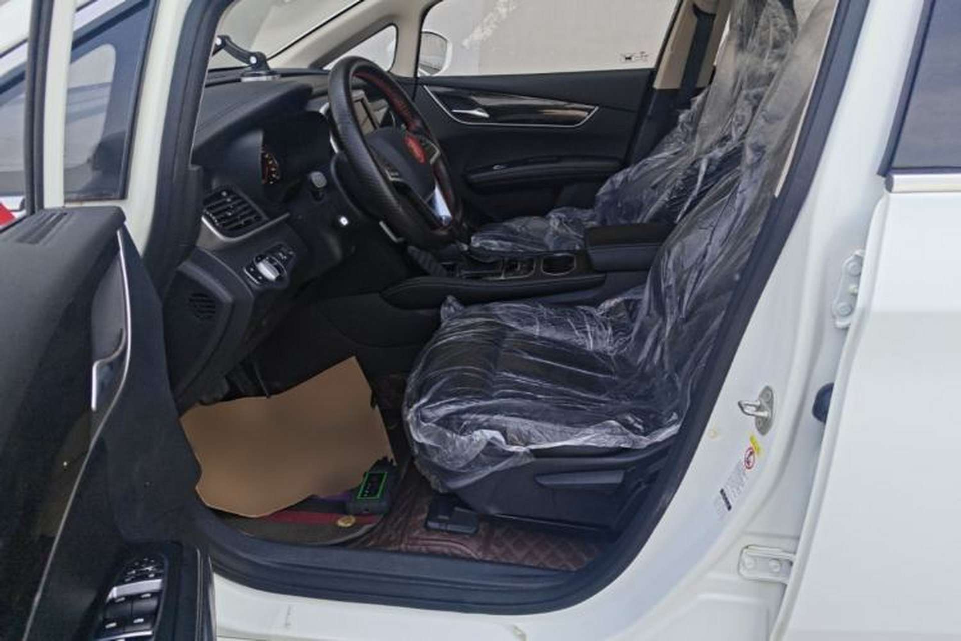 Used BYD Song MAX 2017 1.5T Automatic Smart Connect Elite 7-Seater Left Front Seat