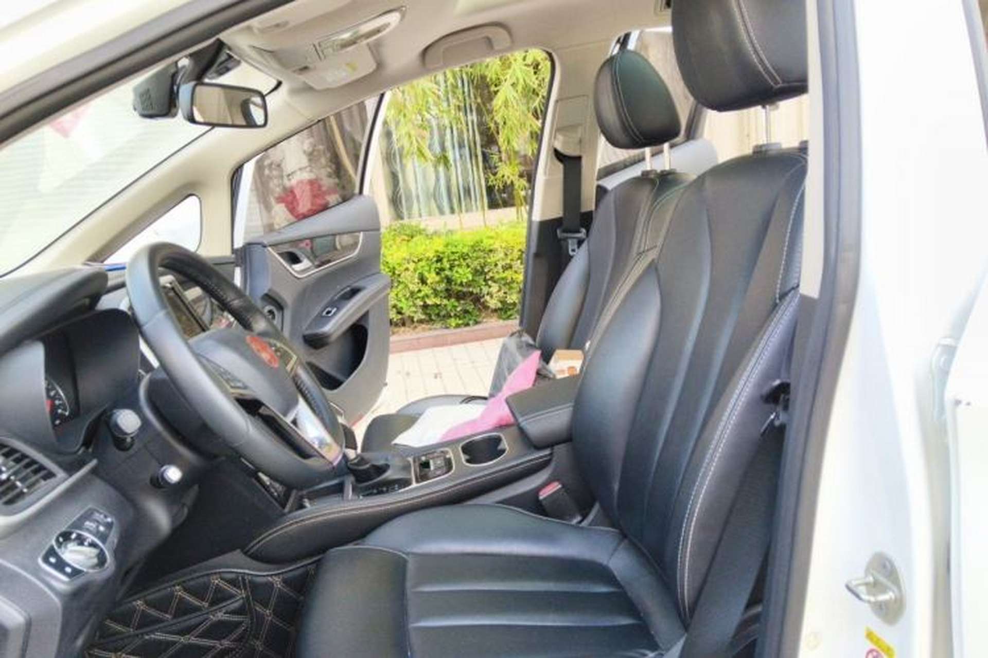 Used BYD Song MAX 2017 1.5T Automatic Smart Connect Elite 7-Seater Left Front Seat