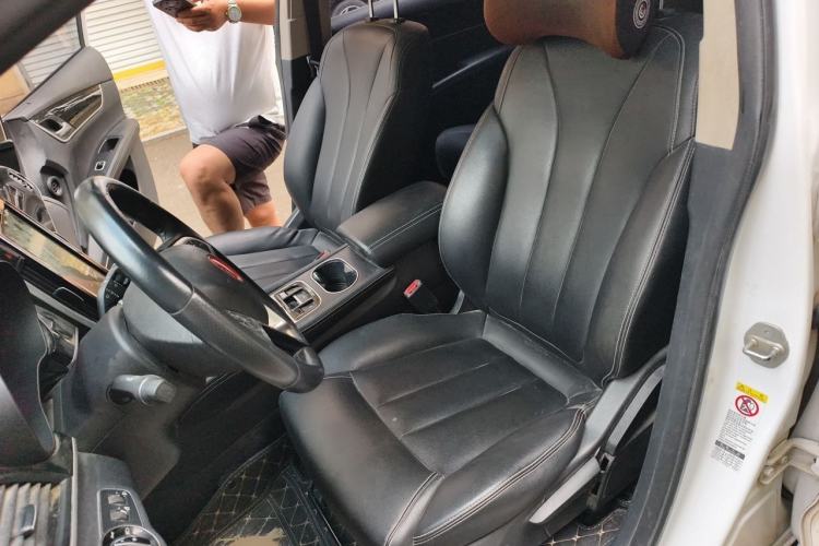 Used BYD Song MAX 2017 1.5T Automatic Smart Connect Luxury 7-Seater Left Front Seat