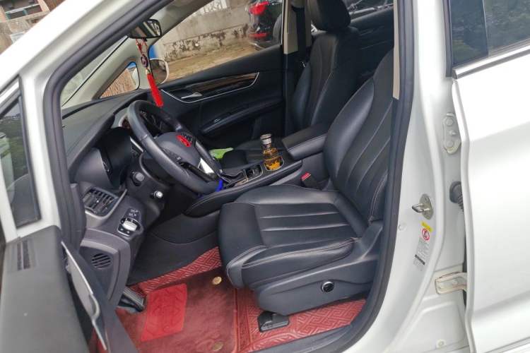 Used BYD Song MAX 2017 1.5T Automatic Smart Connect Prestige 7-Seater Left Front Seat