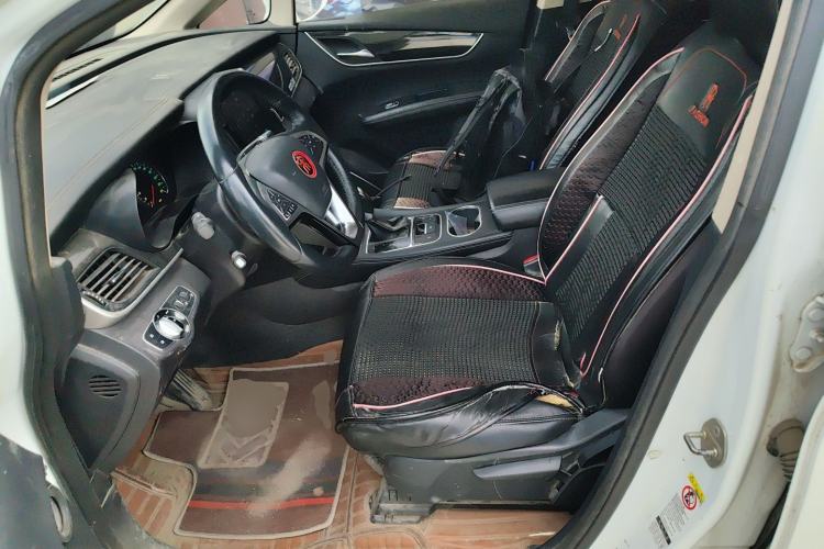 Used BYD Song MAX 2017 1.5T Automatic Smart Connect Elite 7-Seater Left Front Seat