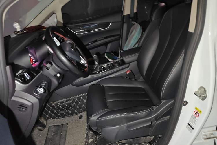 Used BYD Song MAX 2017 1.5T Automatic Smart Connect Elite 7-Seater Left Front Seat