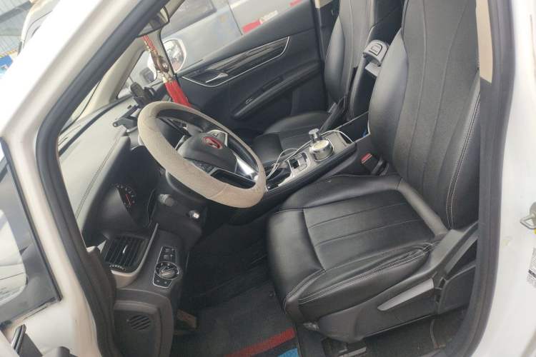 Used BYD Song MAX 2017 1.5T Automatic Smart Connect Elite 7-Seater Left Front Seat