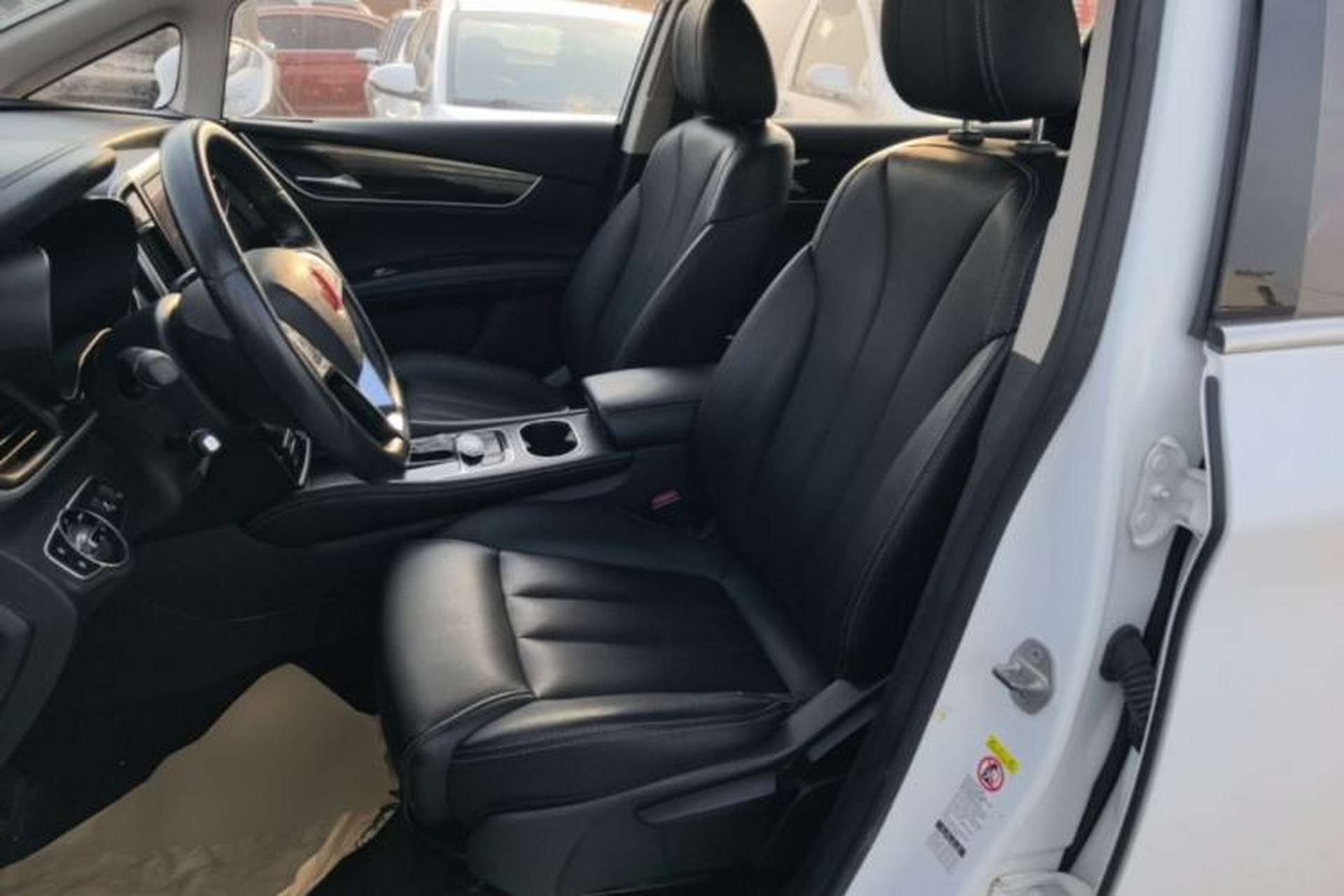 Used BYD Song MAX 2017 1.5T Automatic Smart Connect Elite 7-Seater Left Front Seat