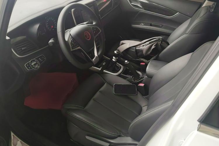 Used BYD Song MAX 2017 1.5T Manual Smart Connect Luxury 7-Seater Left Front Seat