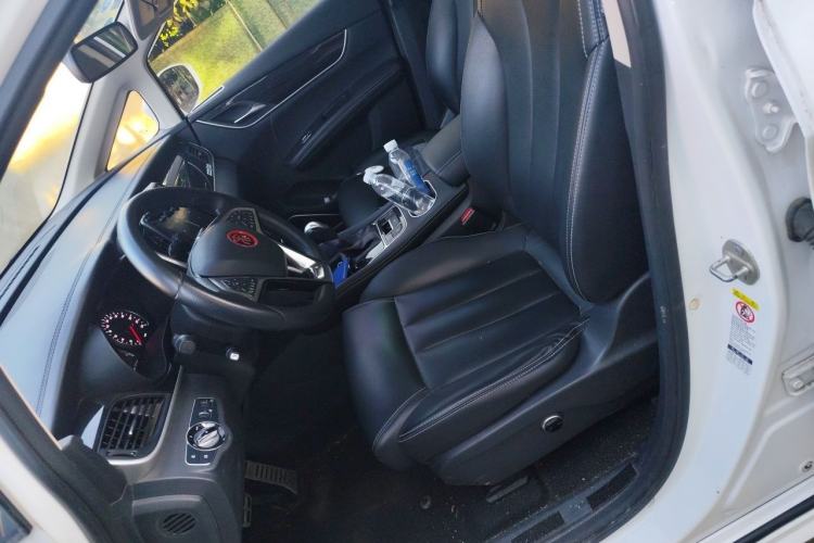 Used BYD Song MAX 2017 1.5T Automatic Smart Connect Prestige 7-Seater Left Front Seat