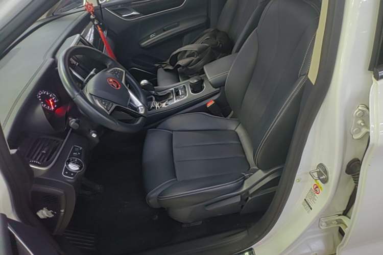 Used BYD Song MAX 2017 1.5T Automatic Smart Connect Elite 7-Seater Left Front Seat