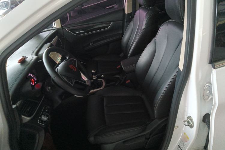 Used BYD Song MAX 2017 1.5T Manual Smart Connect Luxury 7-Seater Left Front Seat