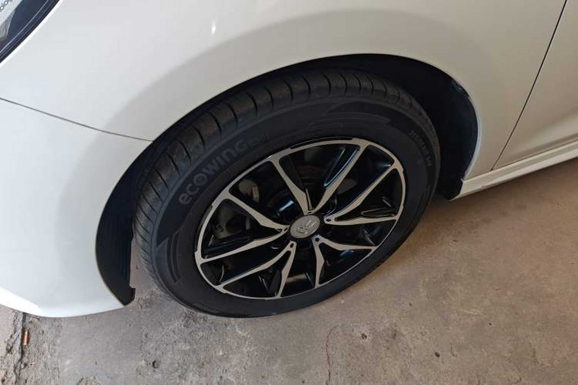 Used BYD Song MAX 2017 1.5T Automatic Smart Connect Elite 7-Seater Left Front Wheel Hub