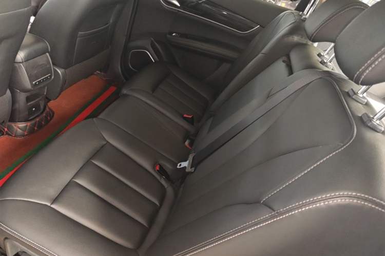Used BYD Song MAX 2017 1.5T Automatic Smart Connect Elite 7-Seater Left Rear Seat