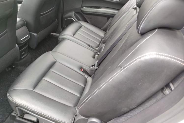 Used BYD Song MAX 2017 1.5T Automatic Smart Connect Elite 7-Seater Left Rear Seat