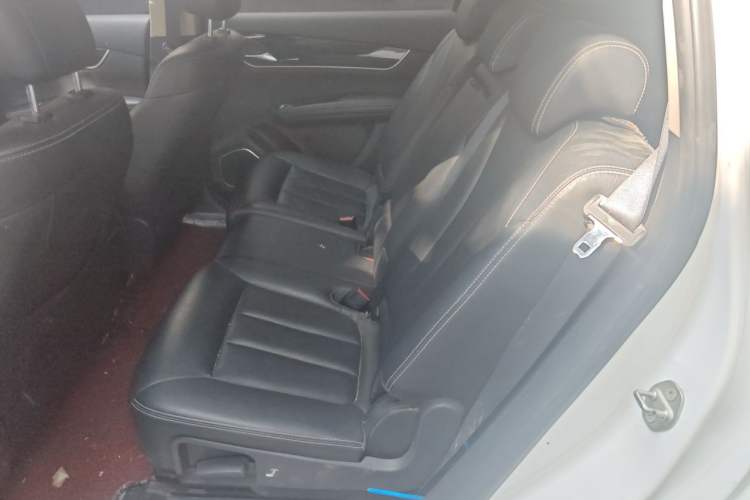 Used BYD Song MAX 2017 1.5T Automatic Smart Connect Elite 7-Seater Left Rear Seat