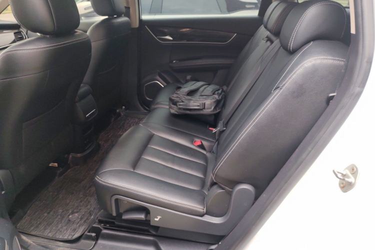 Used BYD Song MAX 2017 1.5T Automatic Smart Connect Elite 7-Seater Left Rear Seat