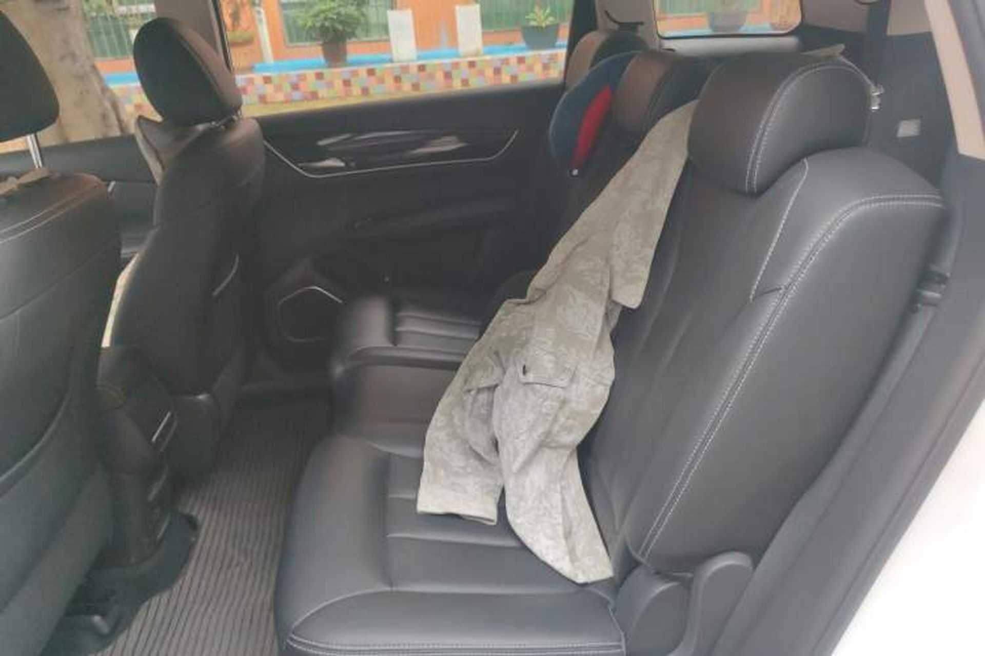 Used BYD Song MAX 2017 1.5T Automatic Smart Connect Elite 7-Seater Left Rear Seat