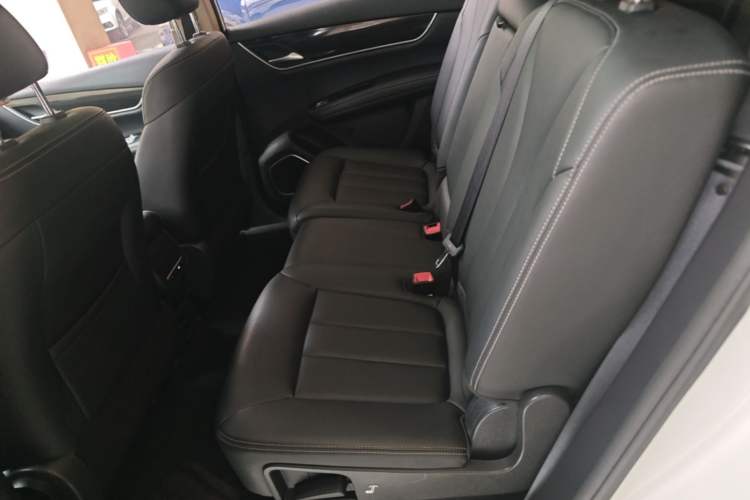 Used BYD Song MAX 2017 1.5T Automatic Smart Connect Elite 7-Seater Left Rear Seat