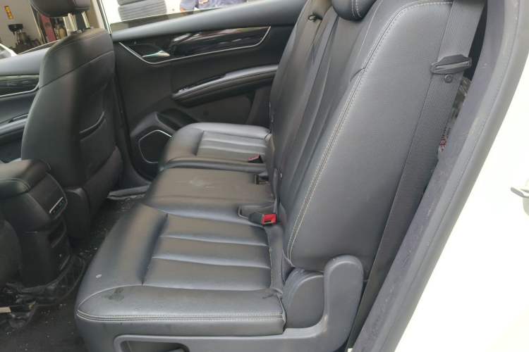 Used BYD Song MAX 2017 1.5T Automatic Smart Connect Elite 7-Seater Left Rear Seat
