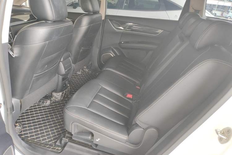 Used BYD Song MAX 2017 1.5T Automatic Smart Connect Elite 7-Seater Left Rear Seat