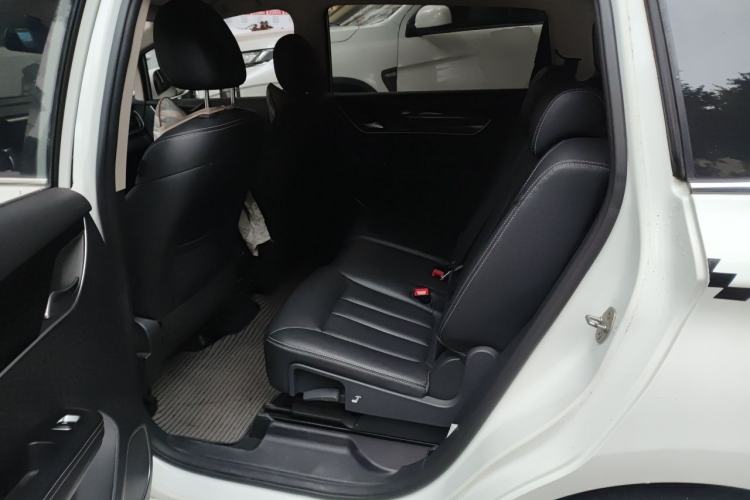 Used BYD Song MAX 2017 1.5T Automatic Smart Connect Elite 7-Seater Left Rear Seat